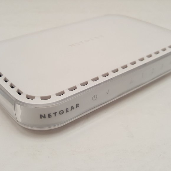 NETGEAR 4 Port Web Safe Cable / DSL Router w/ 10/100 Mbps Switch | RP614 v3 USED - Picture 7 of 9